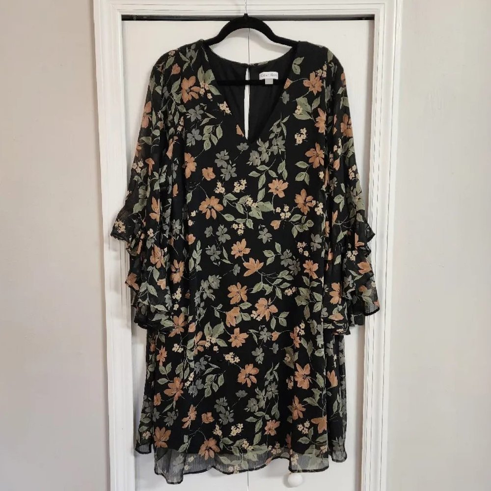 CALVIN KLEIN | Flowy Black Chiffon Print Floral Bell Sleeve Dress Size - 14 W